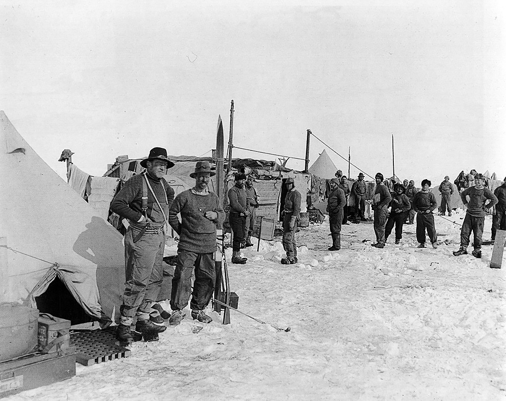 Campamento de la expedición Endurance sobre el hielo antártico