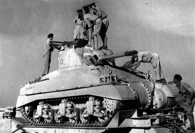Tanque Sherman en el Castillo Itter